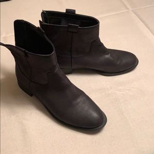 Black Nine West ankle boots